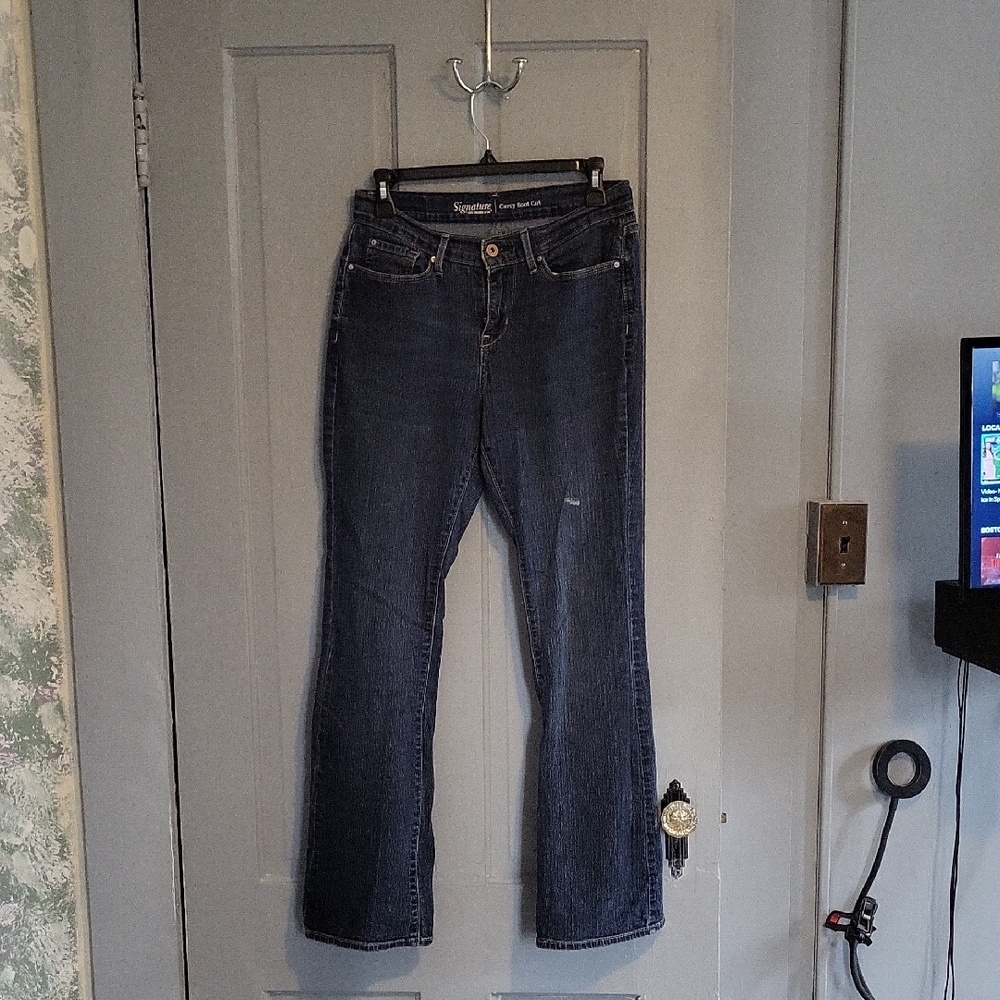 Levi's Women's Deep Blue Straight Leg Jeans